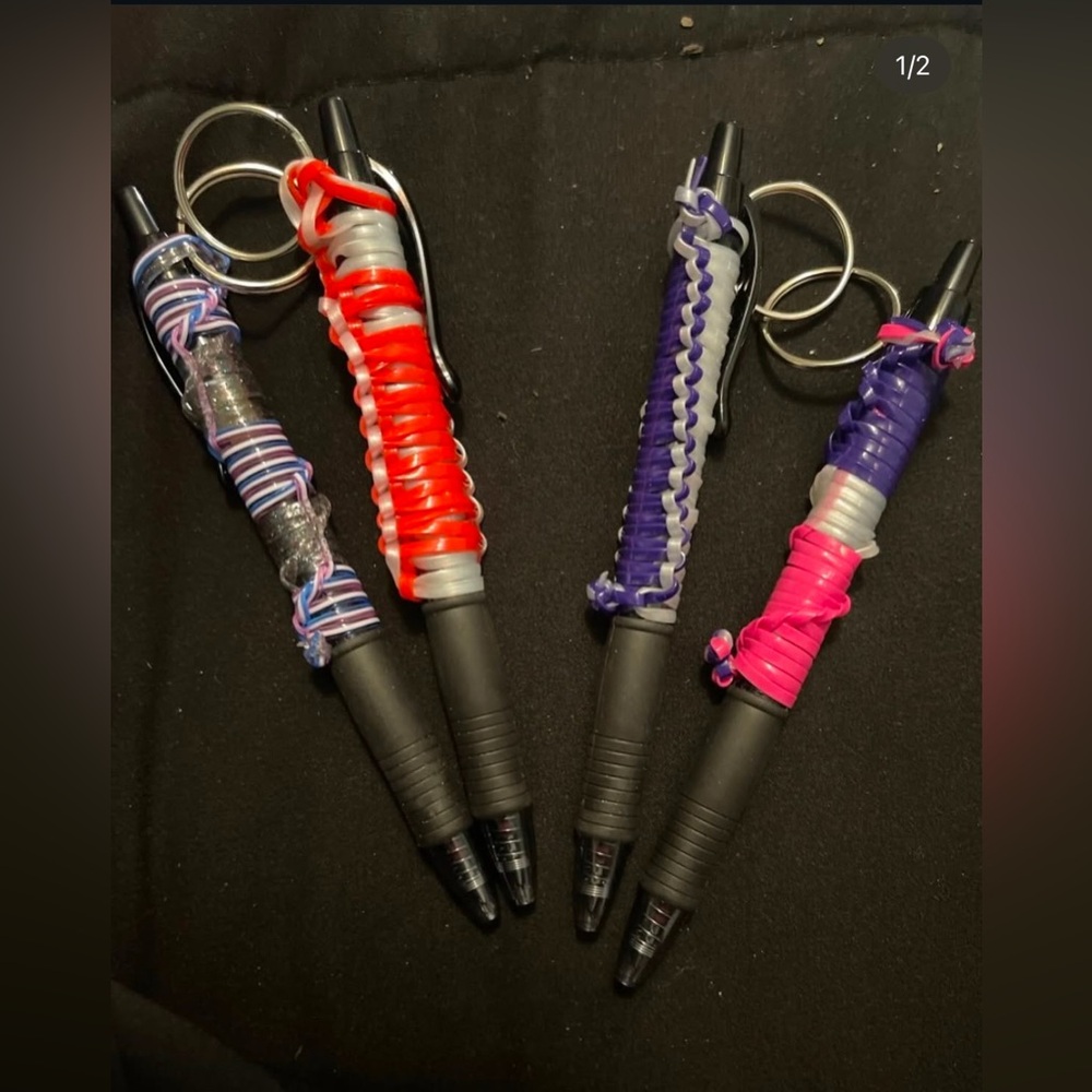 Clickable Lanyard Design Pen Keychains
